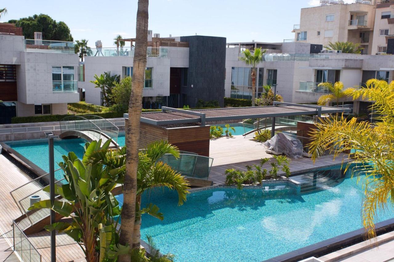 Opera Exclusive Apts By Trulycyprus Lemesós Eksteriør bilde